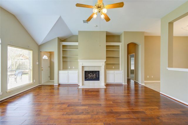 1118 Compass Cove Circle, Spring, TX 77379