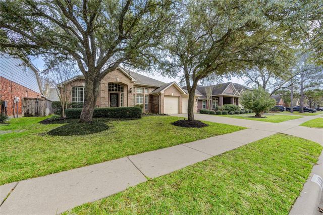 1118 Compass Cove Circle, Spring, TX 77379