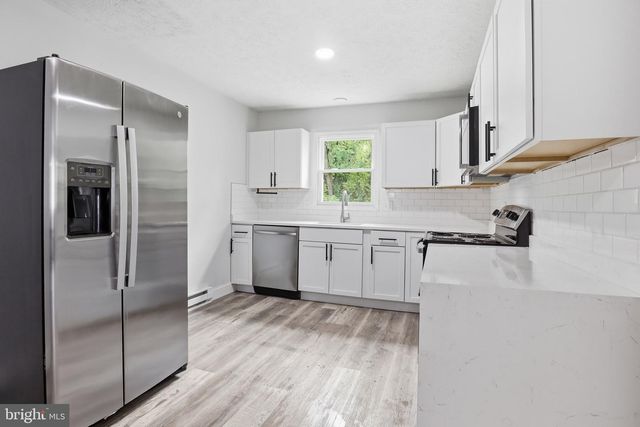 350 JUNIPER DR, Etters, PA 17319