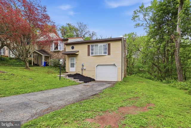 350 JUNIPER DR, Etters, PA 17319