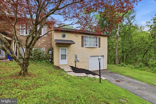 350 JUNIPER DR, Etters, PA 17319