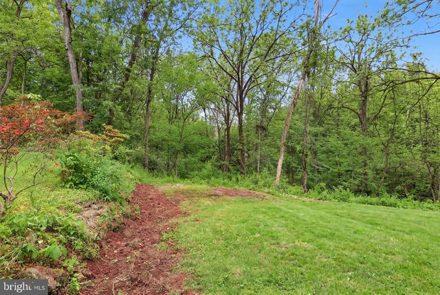 350 JUNIPER DR, Etters, PA 17319