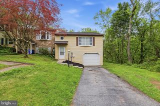 350 JUNIPER DR, Etters, PA 17319