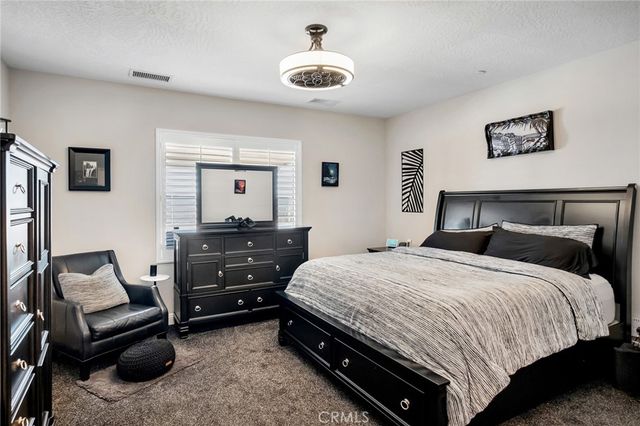 6694 Paw Paw, Hesperia, CA 92345