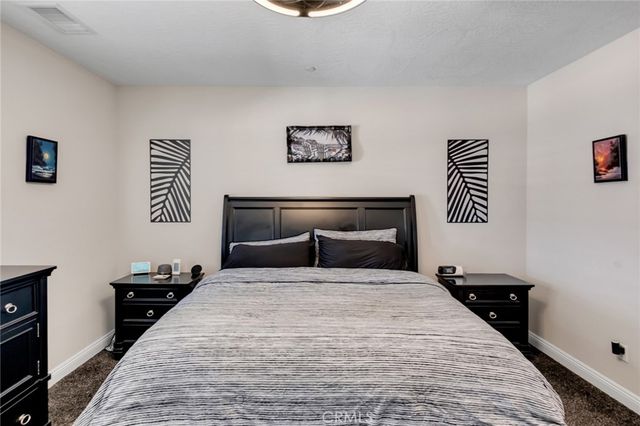 6694 Paw Paw, Hesperia, CA 92345