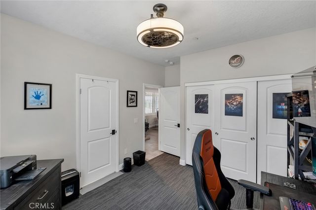 6694 Paw Paw, Hesperia, CA 92345