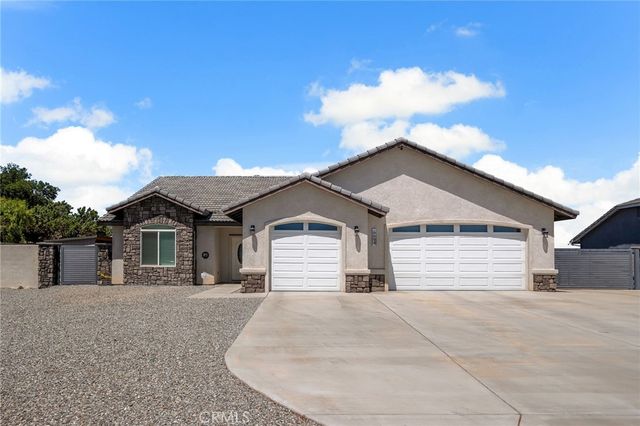 6694 Paw Paw, Hesperia, CA 92345
