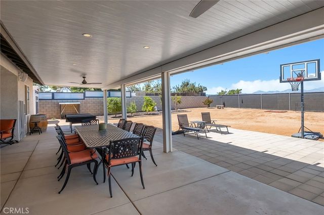 6694 Paw Paw, Hesperia, CA 92345