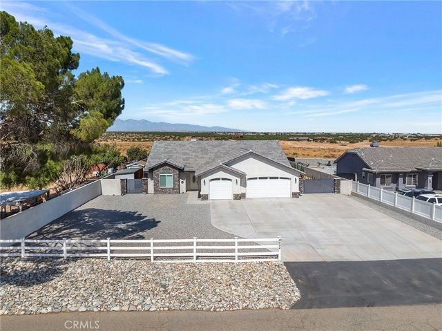 6694 Paw Paw, Hesperia, CA 92345