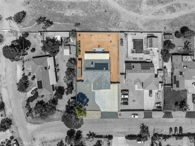 6694 Paw Paw, Hesperia, CA 92345