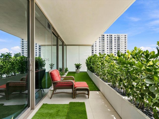 10203 Collins Ave 304, Bal Harbour, FL 33154