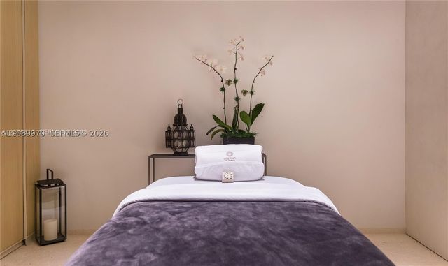 10203 Collins Ave 304, Bal Harbour, FL 33154