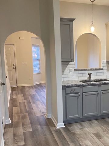 1101 Downs Blvd Apt D102, Franklin, TN 37064