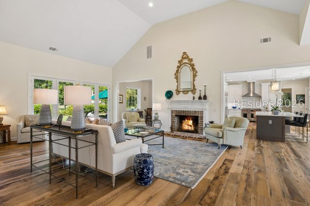 7 Middleton Gardens Pl, Bluffton, SC 29910