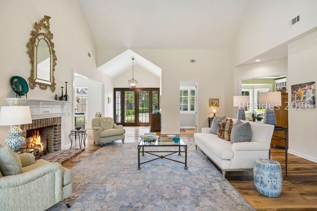 7 Middleton Gardens Pl, Bluffton, SC 29910