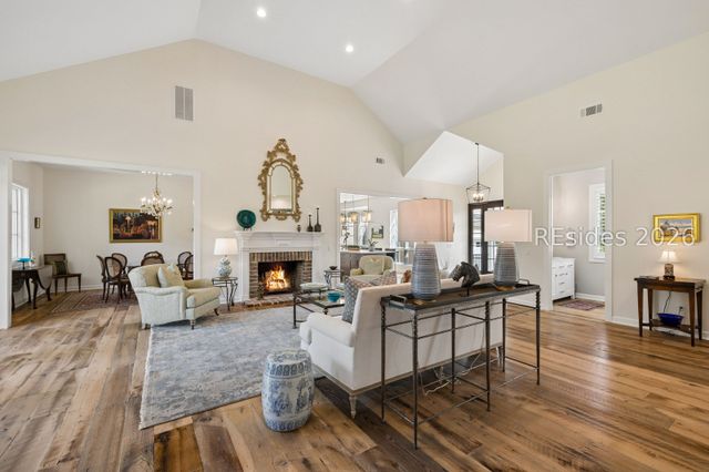 7 Middleton Gardens Pl, Bluffton, SC 29910