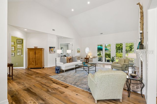 7 Middleton Gardens Pl, Bluffton, SC 29910