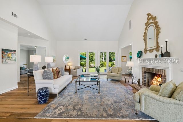 7 Middleton Gardens Pl, Bluffton, SC 29910