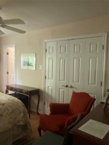 815 N Joe Wilson Road, Cedar Hill, TX 75104