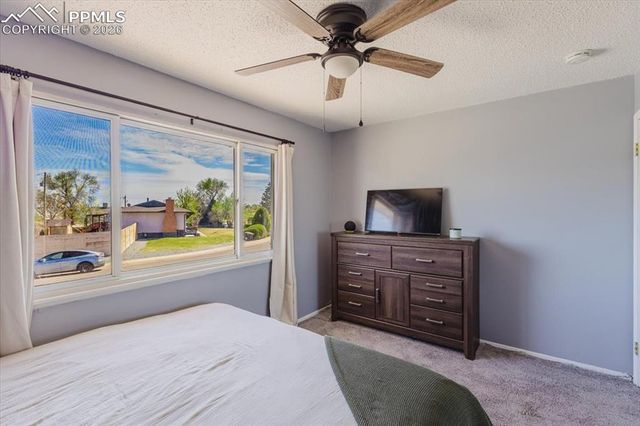 11 MacGregor Road, Pueblo, CO 81001