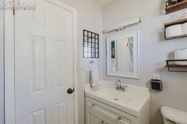 11 MacGregor Road, Pueblo, CO 81001