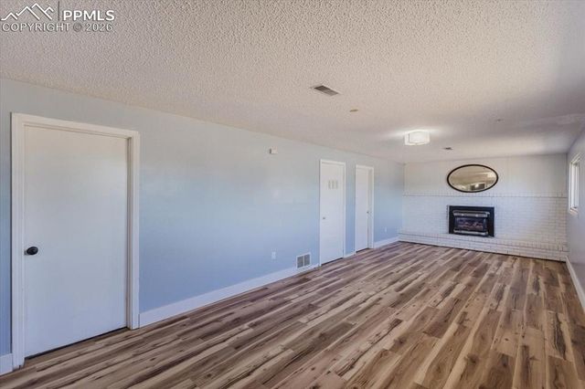 11 MacGregor Road, Pueblo, CO 81001