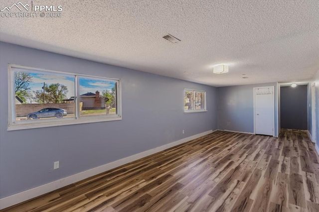 11 MacGregor Road, Pueblo, CO 81001
