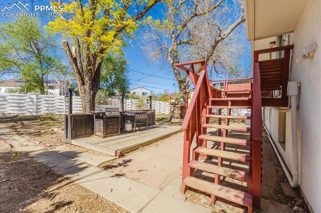 11 MacGregor Road, Pueblo, CO 81001