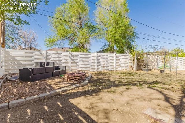 11 MacGregor Road, Pueblo, CO 81001