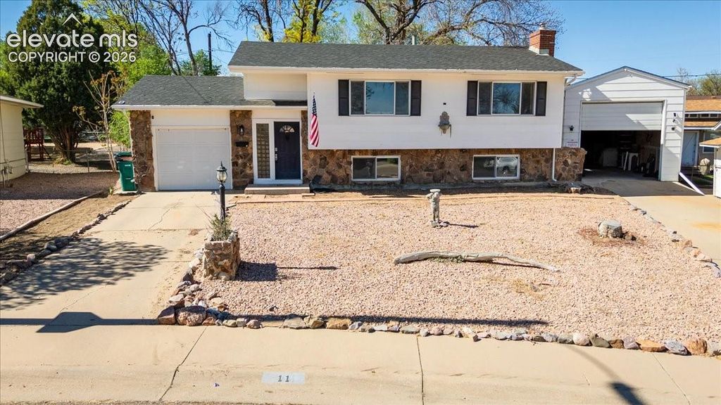 11 MacGregor Road, Pueblo, CO 81001 — photo 2