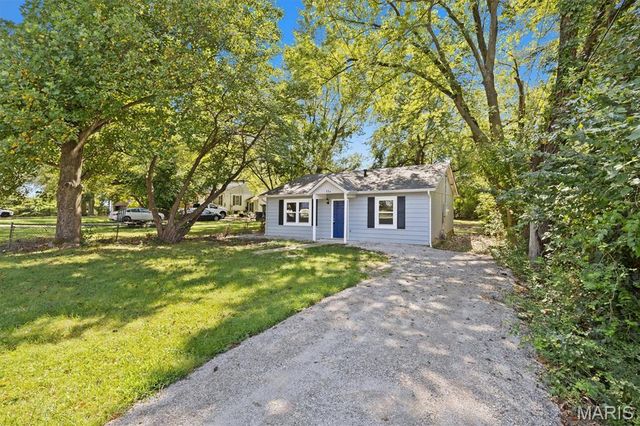 11 Edding Lane, Fairview Heights, IL 62208