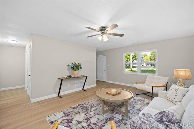 11 Edding Lane, Fairview Heights, IL 62208
