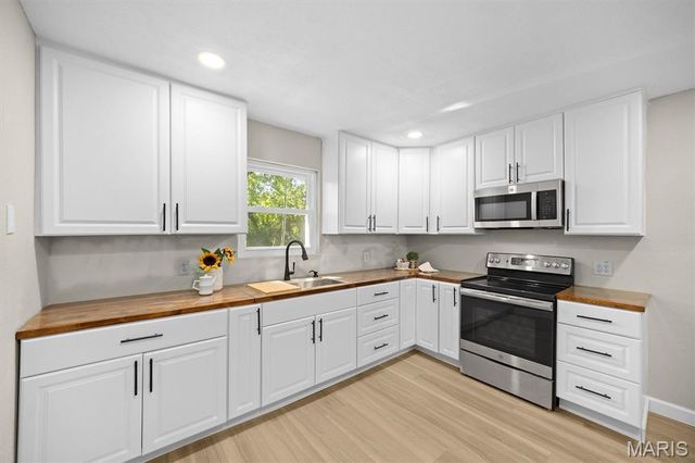 11 Edding Lane, Fairview Heights, IL 62208