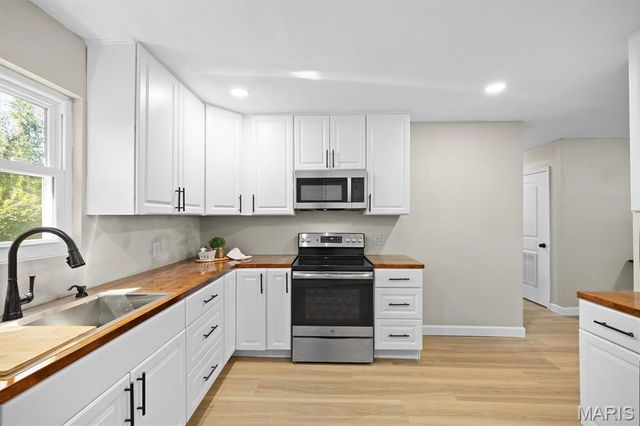 11 Edding Lane, Fairview Heights, IL 62208