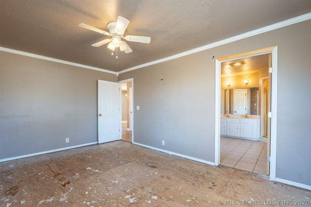 18641 Woodbriar Lane, Catoosa, OK 74015