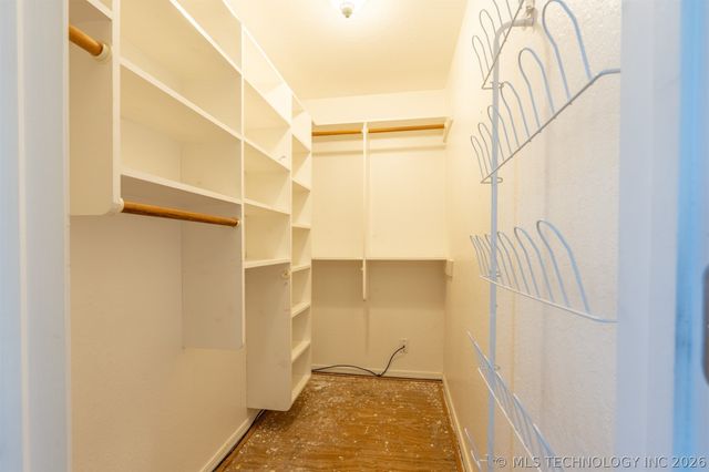 18641 Woodbriar Lane, Catoosa, OK 74015