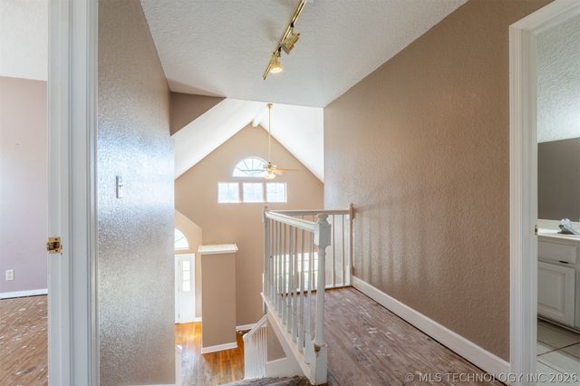 18641 Woodbriar Lane, Catoosa, OK 74015