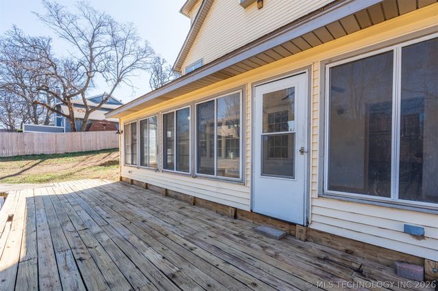 18641 Woodbriar Lane, Catoosa, OK 74015