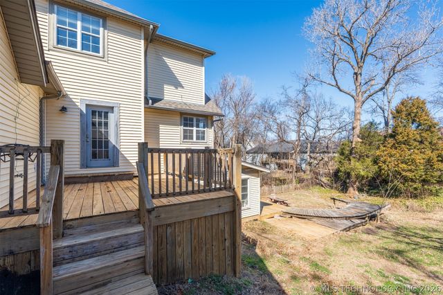 18641 Woodbriar Lane, Catoosa, OK 74015