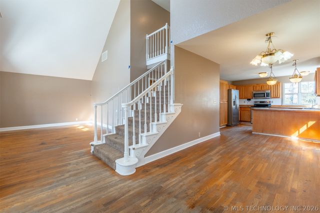 18641 Woodbriar Lane, Catoosa, OK 74015