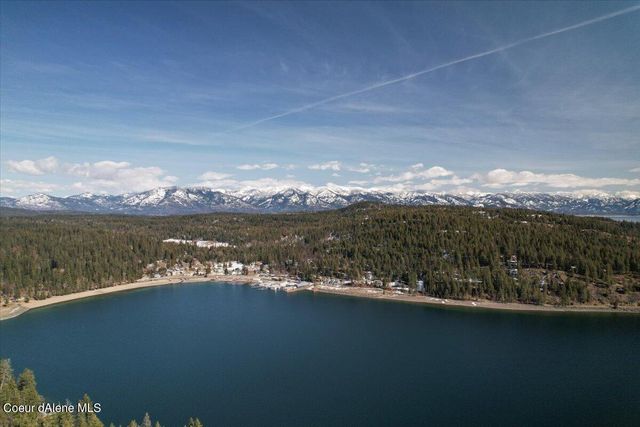 661 Midas Dr, Sagle, ID 83860