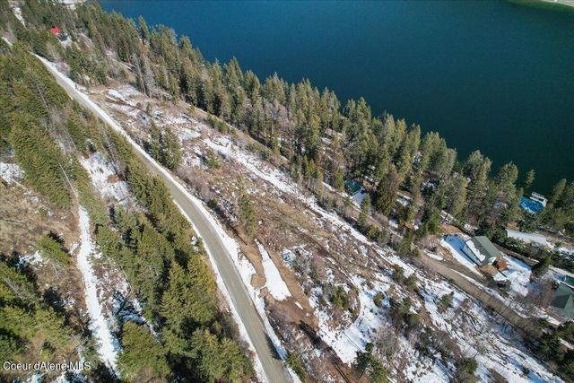 661 Midas Dr, Sagle, ID 83860