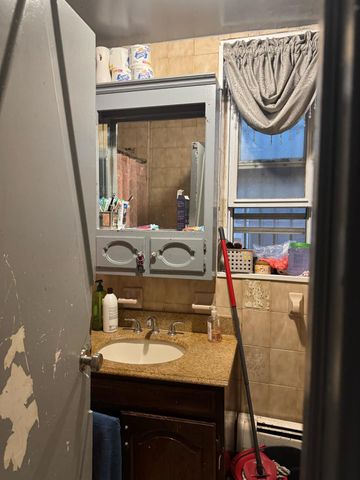 1242 Saint Lawrence Avenue, Bronx, NY 10472