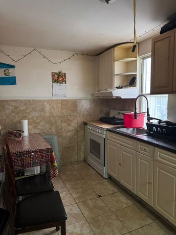 1242 Saint Lawrence Avenue, Bronx, NY 10472