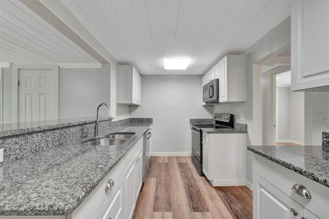 1310 COLETTA DR, Orlando, FL 32807