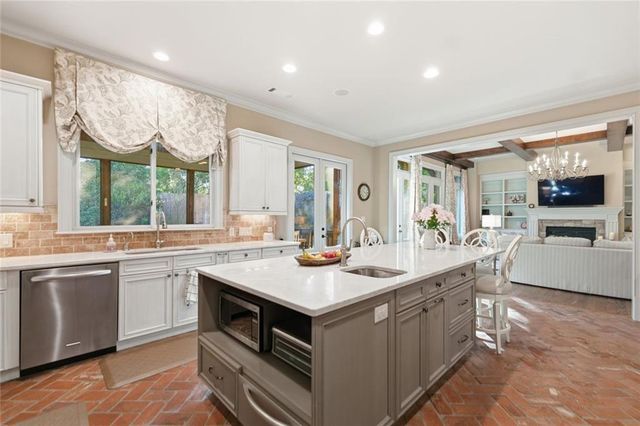 306 Greyhaven Lane, Marietta, GA 30068