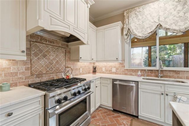 306 Greyhaven Lane, Marietta, GA 30068