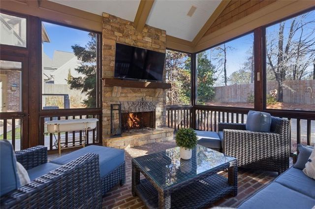 306 Greyhaven Lane, Marietta, GA 30068