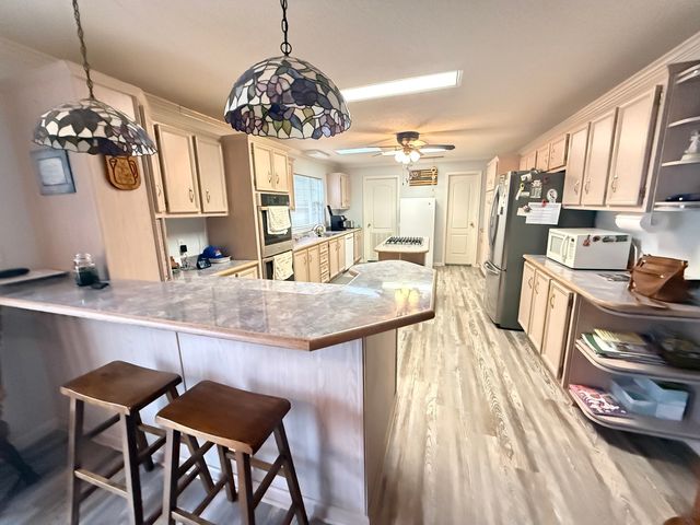 307 Tulip Circle, Matteson, IL 60443