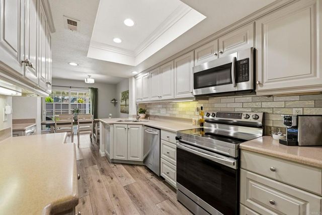 4544 CAMBRIDGE WAY, Carlsbad, CA 92010